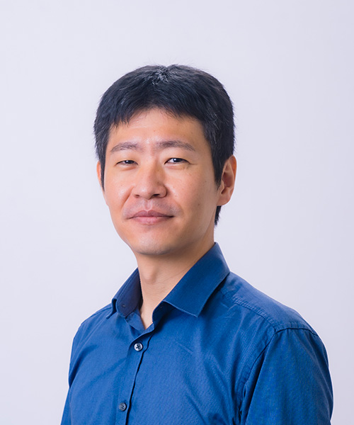 Associate Professor Yuzo Taenaka